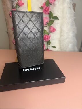 Vintage Chanel Lambskin Quilted Long Bifold Wallet 91-94 era